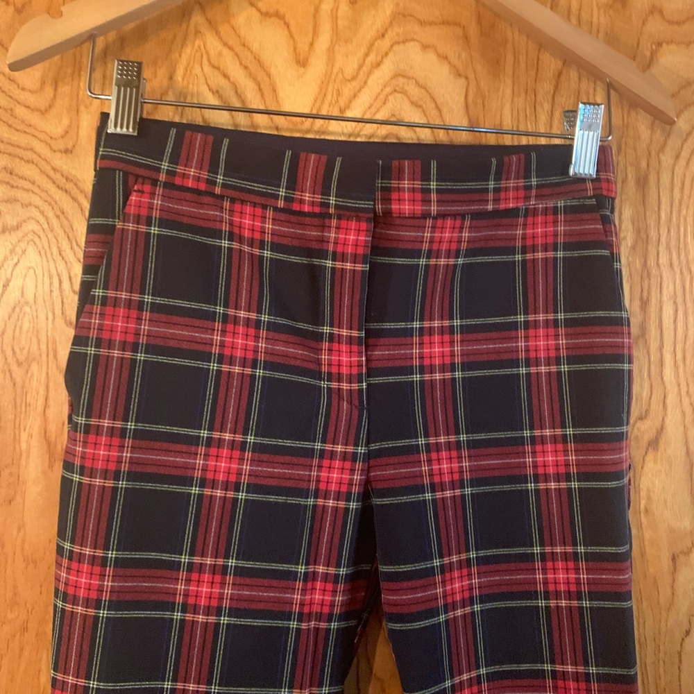Zara Women's Black and Red Plaid Chinos - Picture 5 of 5